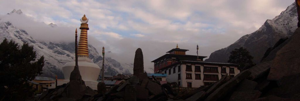 Tengboche monastery skyline